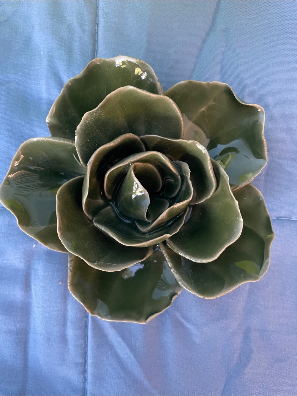 Chive “Flower Green” Ceramic Floral Sculpture. - Picture 4 of 5